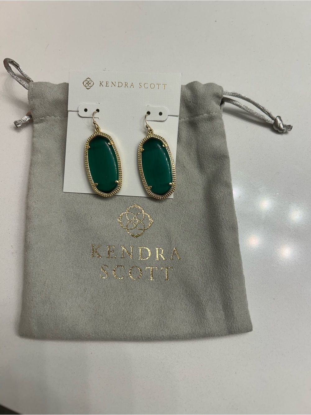Kendra Scott Gold & Emerald Green Elle-Style Drop Earrings